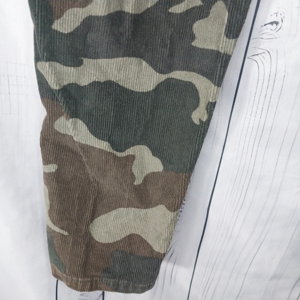 AMERICAN EAGLE Camouflage Super Stretch Corduroy Retro Edgy Festival Pants - Picture 12 of 15